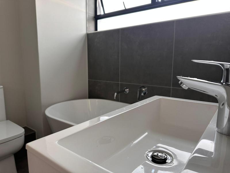 To Let 2 Bedroom Property for Rent in Brackenfell South Western Cape